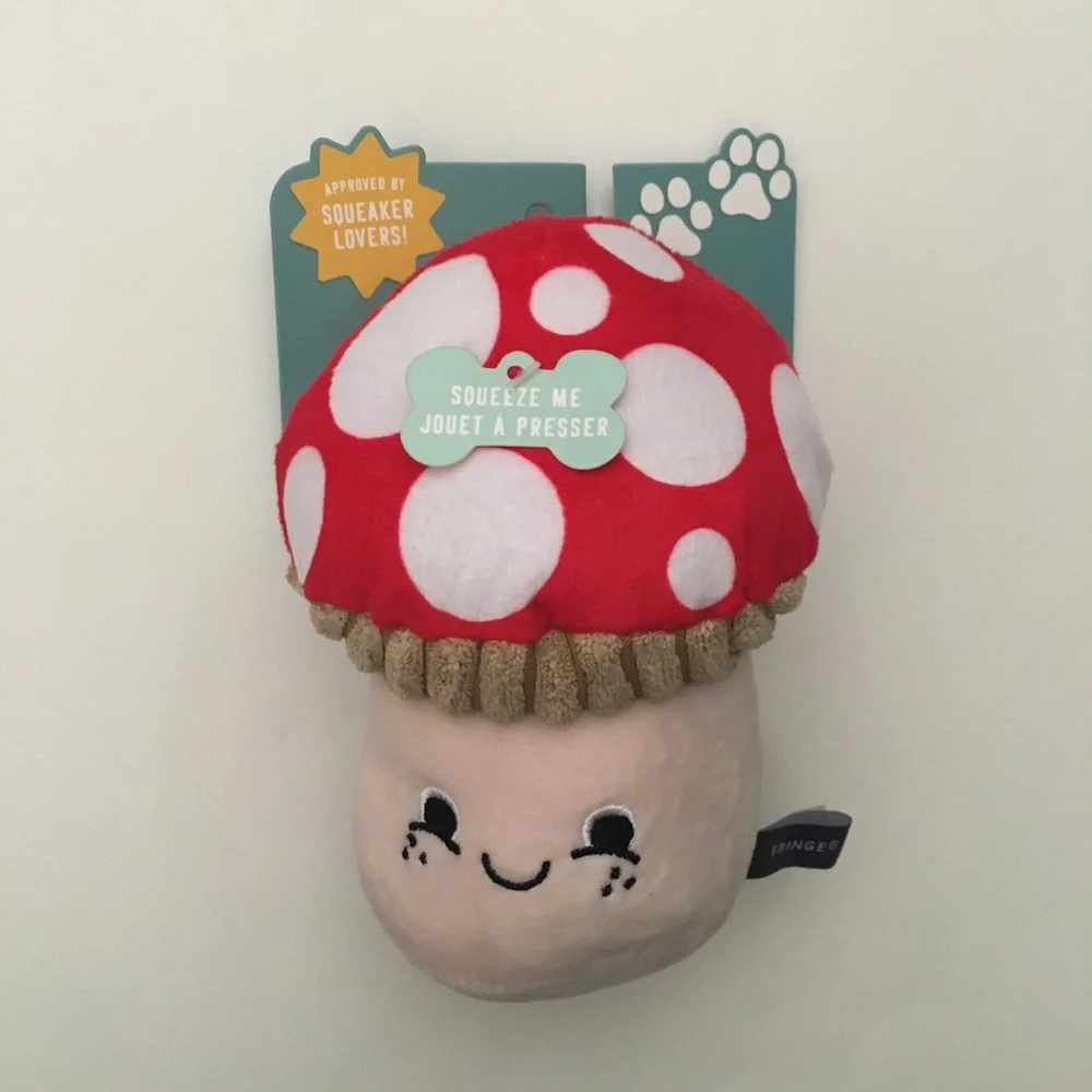 Dog Toy Mushroom with Squeaker Soft Interactive Entertainment Fun NEW